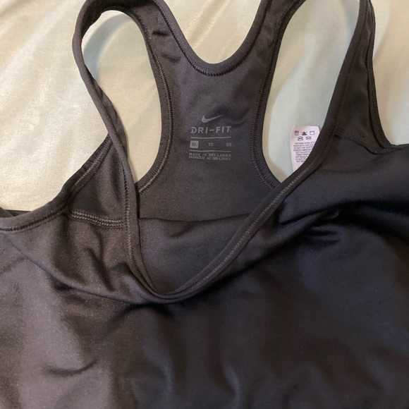 Nike racer back dri-fit sports bra - Picture 2 of 3